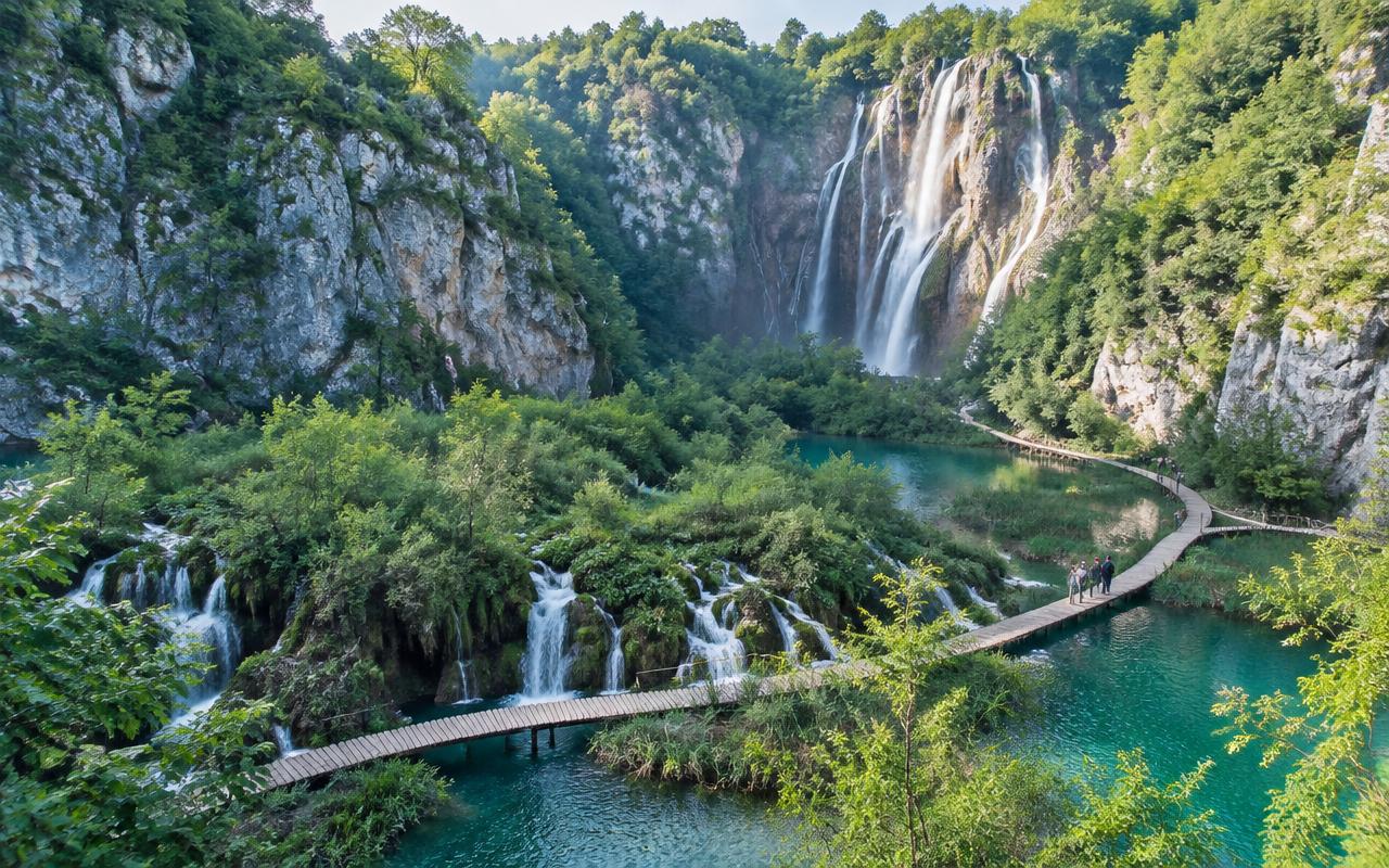 Lower Lakes and Veliki slap — Plitvice Lakes, Croatia